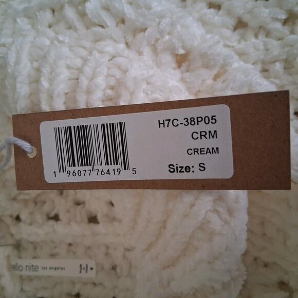 Hello Nite X Revolve Cream Chunky Cable Knit Mock Neck Sweater Size S NWT - Picture 7 of 10